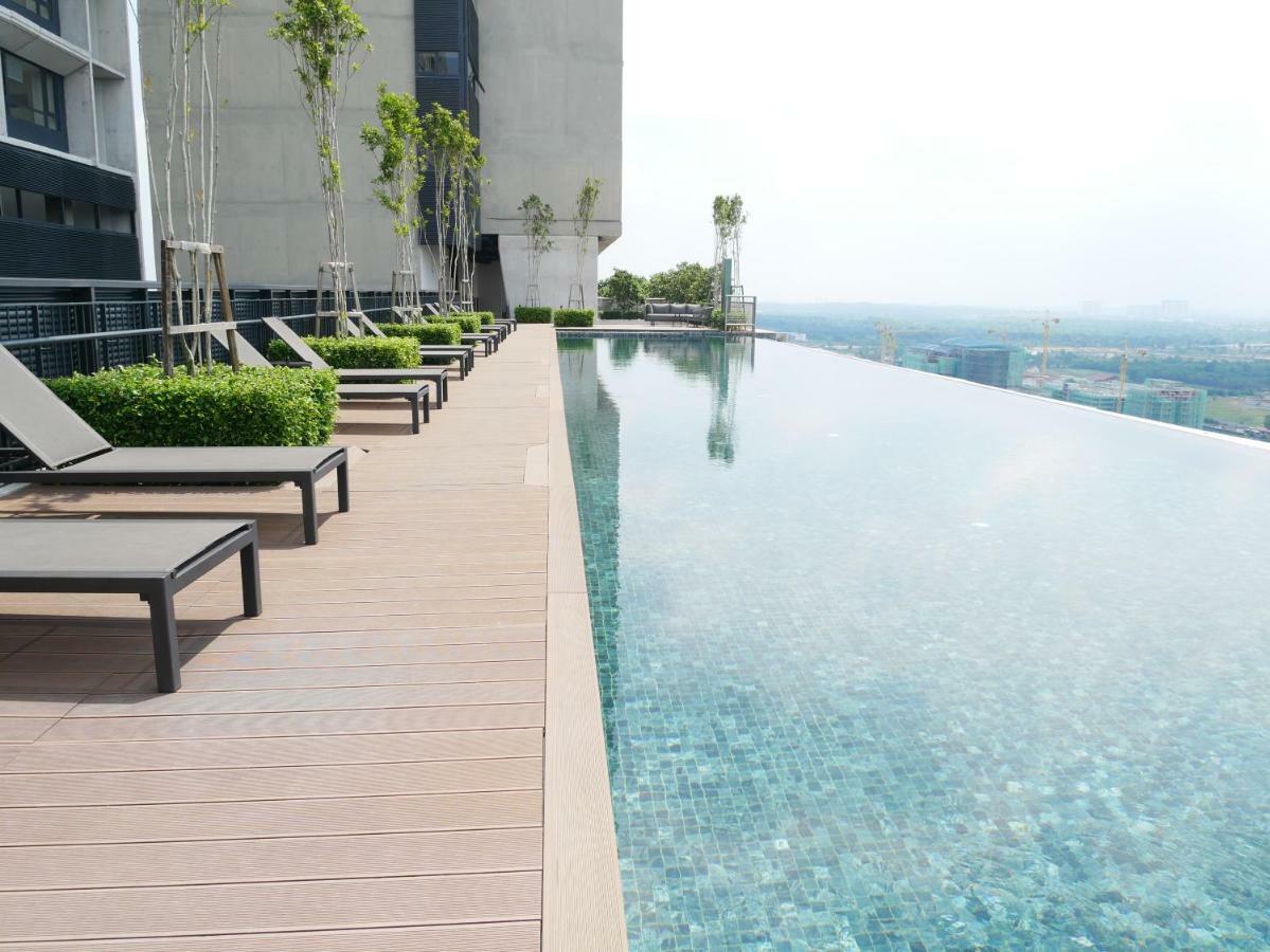 סיברג'איה Tamarind Suites By Elite Stay מראה חיצוני תמונה